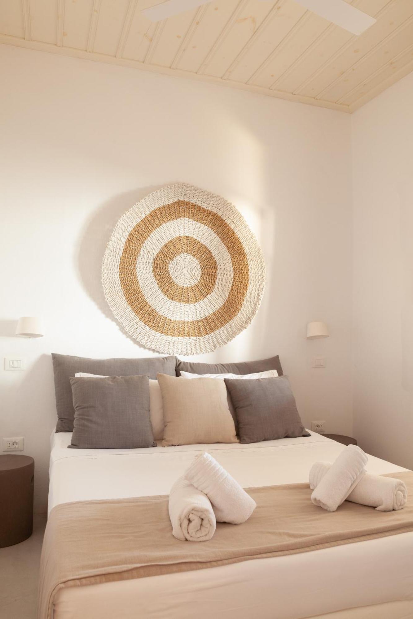 Astarte Luxury Apartments Артемон Экстерьер фото